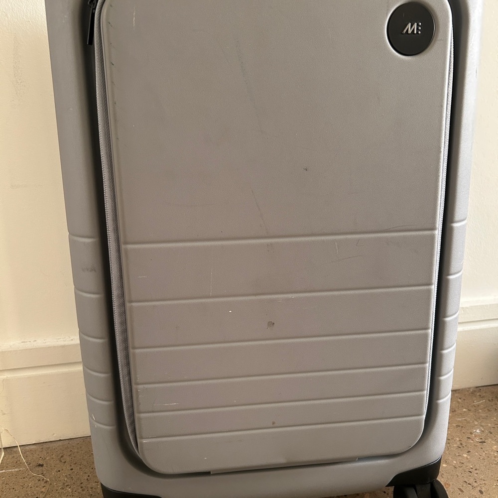 Monos Carryon Pro Plus - Gray Hard Shell Suitcase
